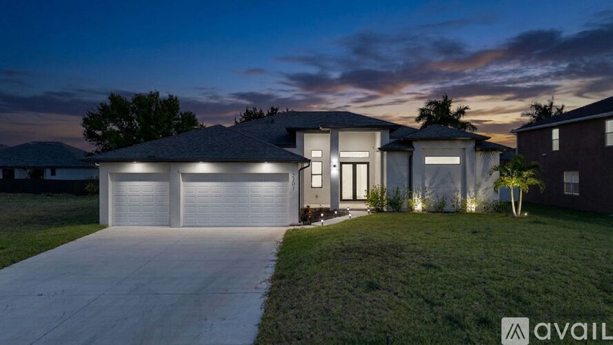 2101 NW 8th Terrace 3 Beds Single Family Home for Rent - Photo gallery 2
