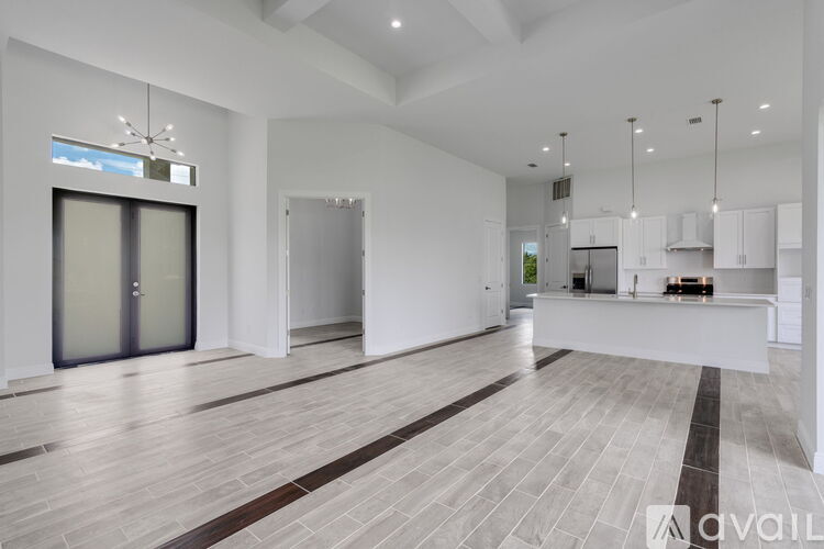 2101 NW 8th Terrace 3 Beds Single Family Home for Rent - Photo gallery 3