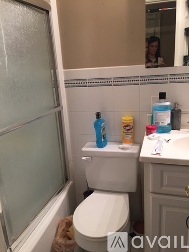 63 Berkeley St 3 Beds Apartment for Rent - Photo gallery 4