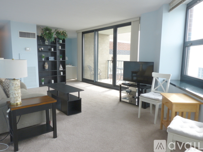 3660 North Lake Shore Drive 1 Condo for Rent - Photo gallery 2