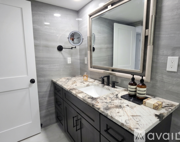 7600 Bayshore Dr 1 Condo for Rent - Photo gallery 4