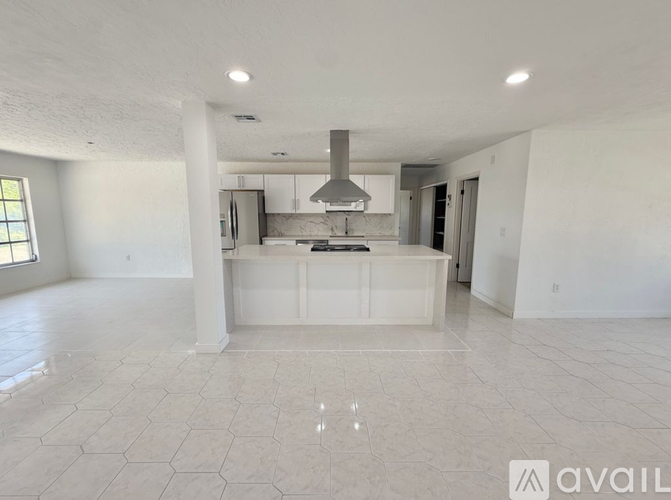 7425 Curtiss Avenue 3 Beds Single Family Home for Rent - Photo gallery 3