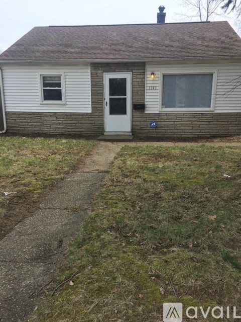 1161 Seward Avenue 3 Beds Apartment for Rent