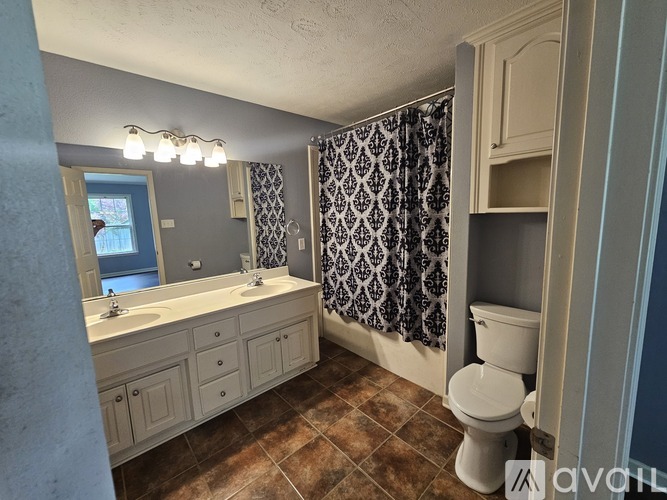 21 Lariat Drive 4 Beds Single Family Home for Rent - Photo gallery 4