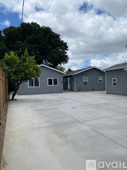 577 North 22nd Street, Unit 2 1 Single Family Home for Rent - Photo gallery 1