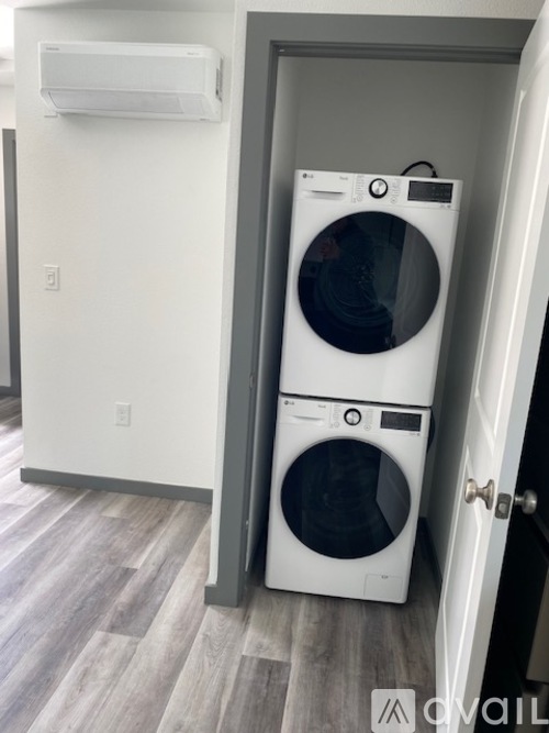 577 North 22nd Street, Unit 2 1 Single Family Home for Rent - Photo gallery 4