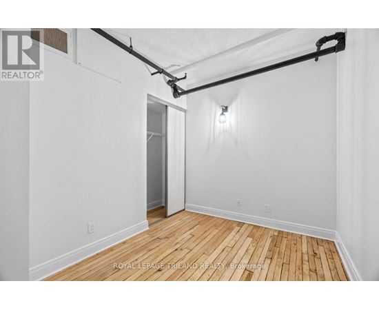 204 - 330 CLARENCE STREET 1 Home, Multifamily for Rent - Photo gallery 2