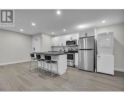 1 - 425 MCKENZIE AVENUE 2 Beds Home, Multifamily for Rent - Photo gallery 4