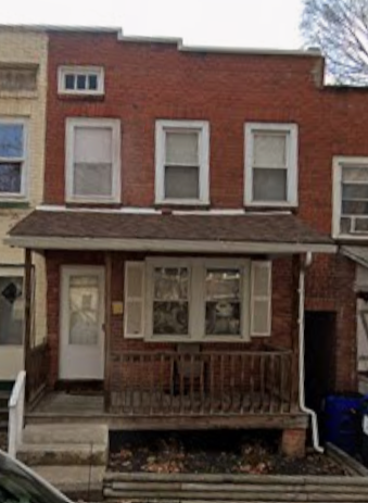 38 Denham Ave 3 Beds Apartment for Rent