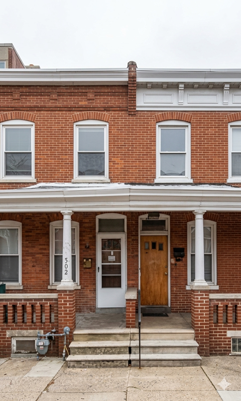 502 South Van Buren St 3 Beds Apartment for Rent