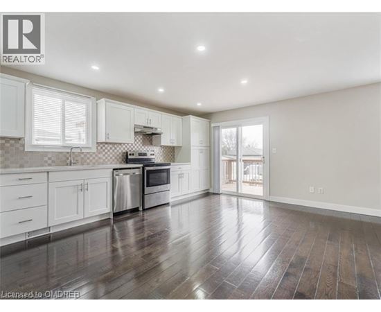 78 BILLINGTON Crescent Unit# UPPER 3 Beds House for Rent - Photo gallery 5