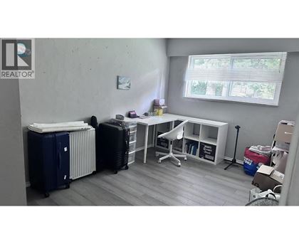 4050 MT SEYMOURE PARKWAY 3 Beds House for Rent - Photo gallery 5