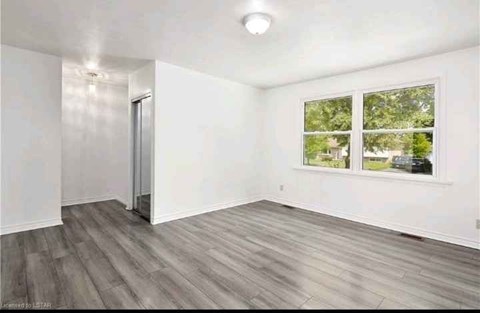 1564 Nairn Ave 3 Beds Apartment for Rent