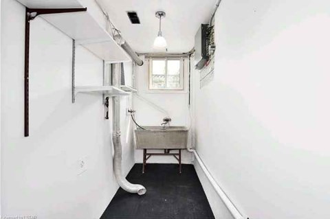 1564 Nairn Ave 3 Beds Apartment for Rent