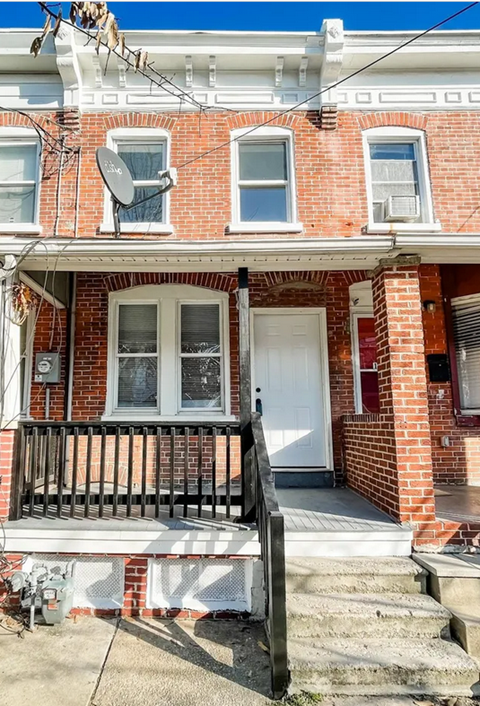 110 North Dupont St 2 Beds Apartment for Rent