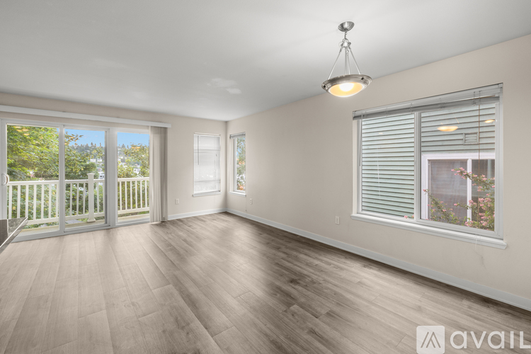 3043 14th Ave W 3 Beds Apartment for Rent - Photo gallery 2