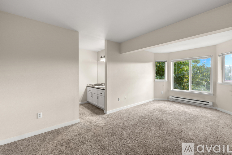 3043 14th Ave W 3 Beds Apartment for Rent - Photo gallery 4