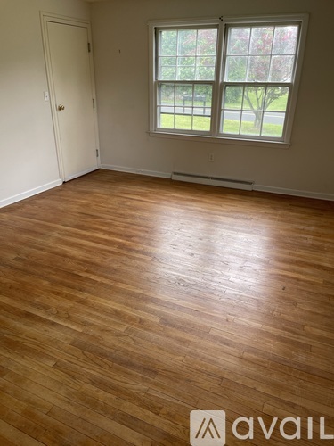 121 Pocono Rd 1 Apartment for Rent - Photo gallery 3
