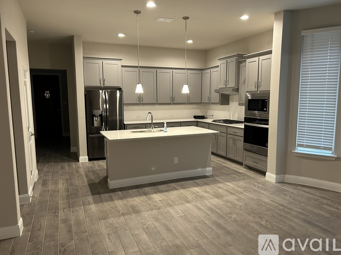 2032 Windsor Drive 4 Beds Single Family Home for Rent - Photo gallery 1