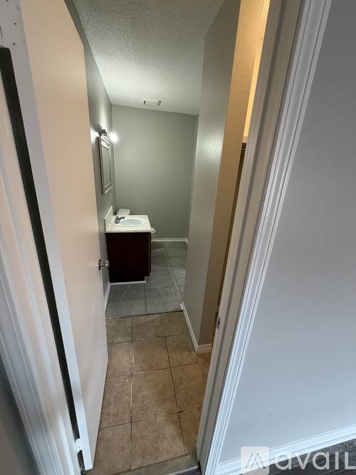 120 Hummingbird Ln