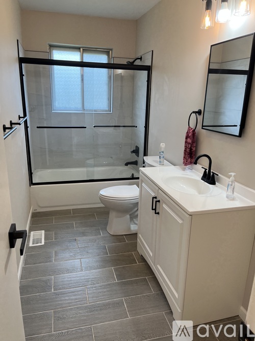 135 Appletree Lane 3 Beds Single Family Home for Rent - Photo gallery 4