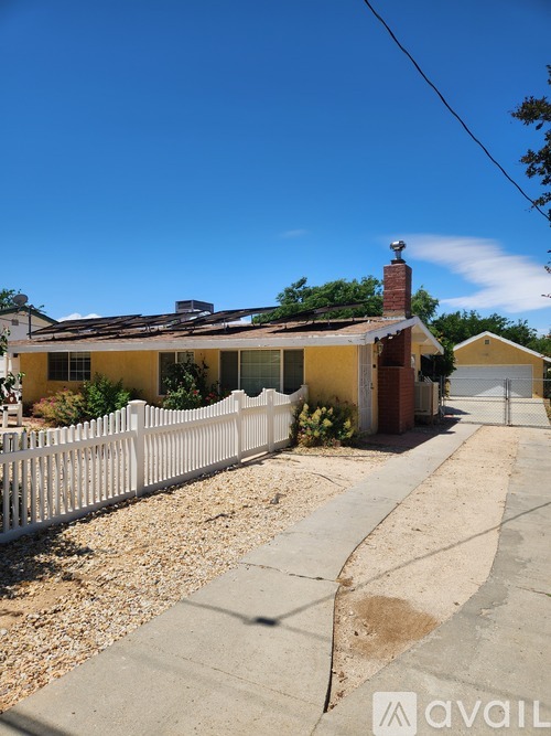 42347 52nd Street West 2 Beds Single Family Home for Rent - Photo gallery 1