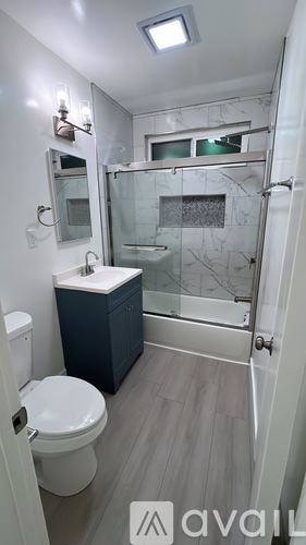 14038 Kornblum Avenue 3 Beds Single Family Home for Rent - Photo gallery 4