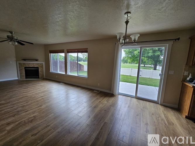 9962 West Bronze Street 4 Beds Single Family Home for Rent - Photo gallery 4