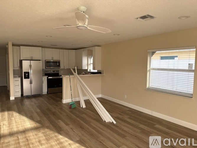 1115 Windsor Avenue 4 Beds Single Family Home for Rent - Photo gallery 2