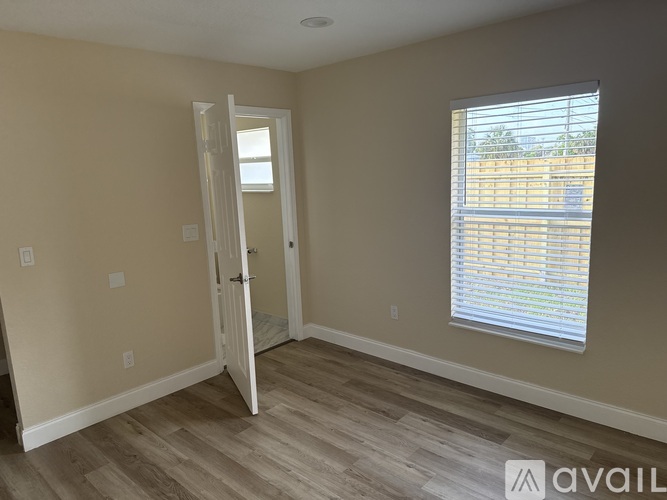 1115 Windsor Avenue 4 Beds Single Family Home for Rent - Photo gallery 3