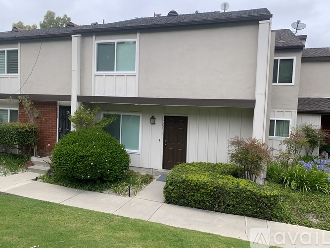 1722 Kingsdown Court 3 Beds Townhouse for Rent - Photo gallery 1