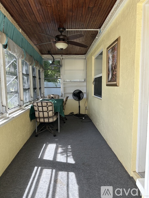 1355 Hiawatha Avenue 2 Beds Single Family Home for Rent - Photo gallery 2