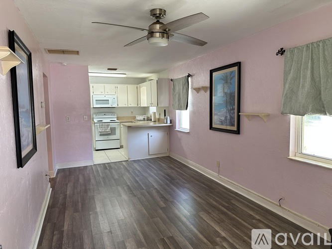 1355 Hiawatha Avenue 2 Beds Single Family Home for Rent - Photo gallery 3