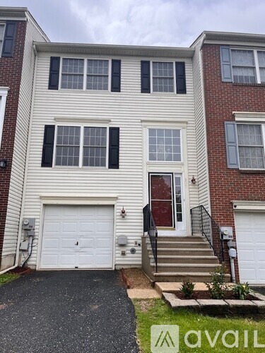 305 S Oak St 3 Beds Townhouse for Rent - Photo gallery 1