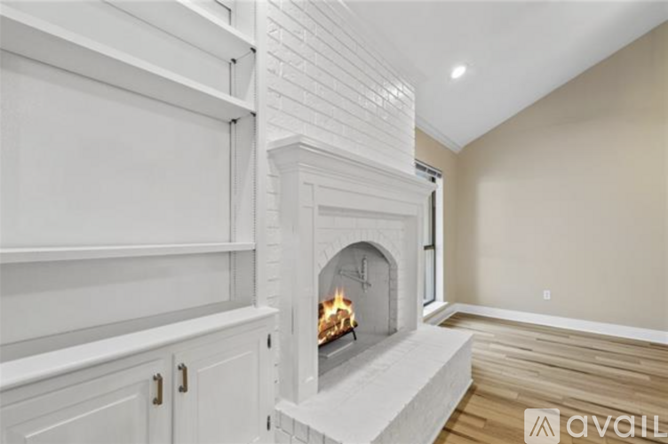104 Big Pine Drive 5 Beds Single Family Home for Rent - Photo gallery 4