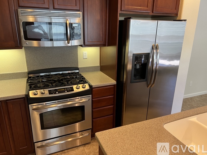 207 West La Flor Lane 2 Beds Townhouse for Rent - Photo gallery 5