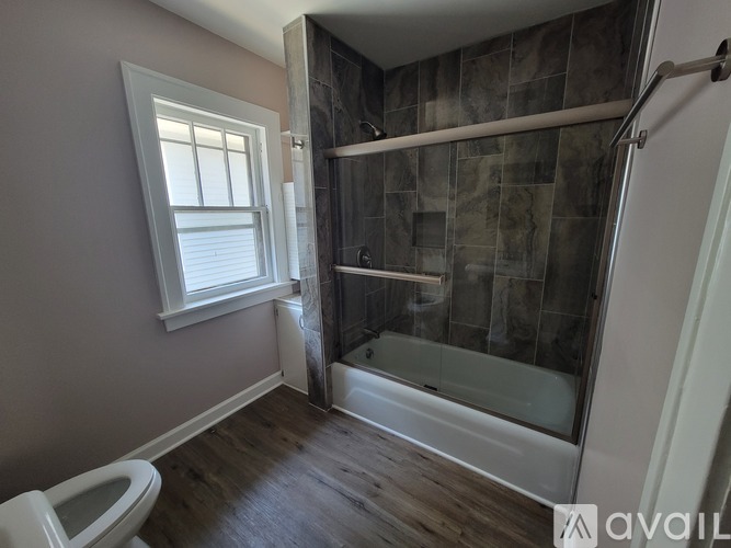 348 Marion Avenue 3 Beds Single Family Home for Rent - Photo gallery 1
