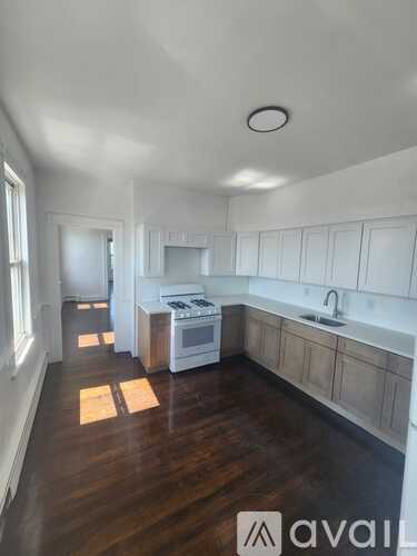 32 Geneva St 3 Beds Apartment for Rent - Photo gallery 2