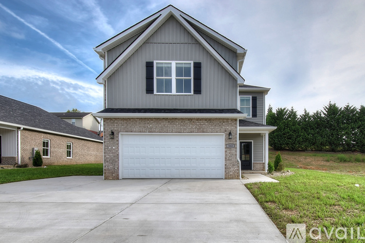 209 University Pkwy 4 Beds Single Family Home for Rent - Photo gallery 4