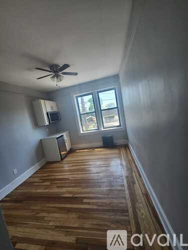 1144 E Grand St Studio Apartment for Rent - Photo gallery 4
