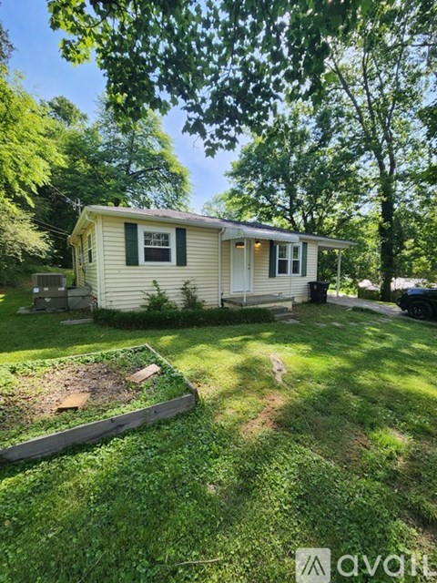 204 Shryer Rd 3 Beds Apartment for Rent