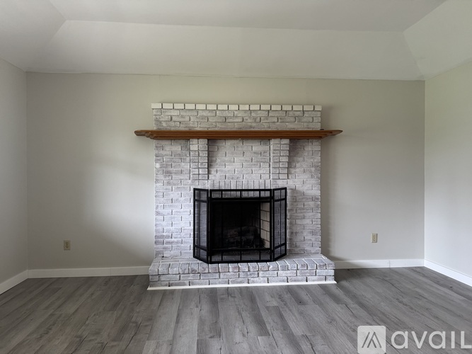 203 Cherokee Drive 3 Beds Single Family Home for Rent - Photo gallery 4
