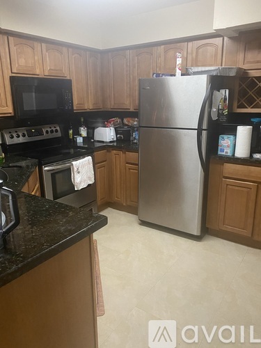 2460 NW 33rd St 2 Beds Apartment for Rent - Photo gallery 5