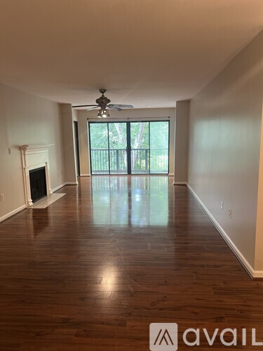 2301 Pine Heights Drive Northeast 2 Beds Condo for Rent - Photo gallery 4