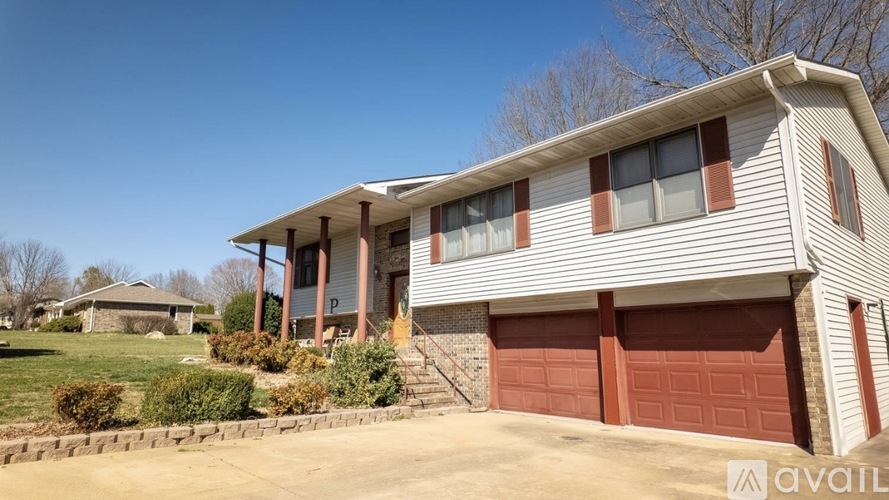 1910 Katherine Drive 4 Beds Single Family Home for Rent - Photo gallery 4