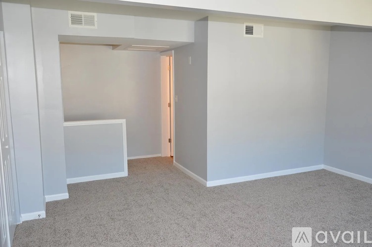 9852 Brookridge Ct 3 Beds Single Family Home for Rent - Photo gallery 5