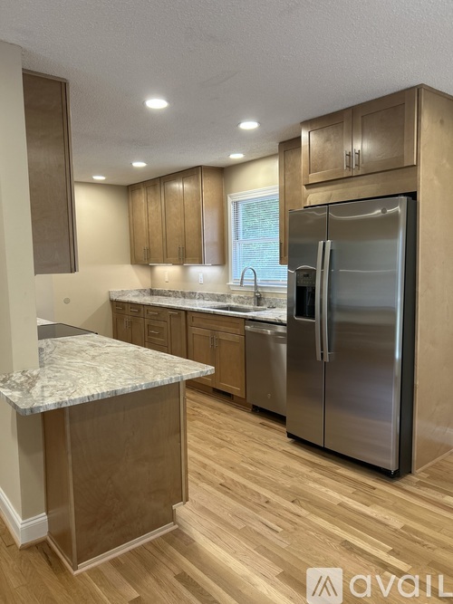 133 Clemson Street 3 Beds Single Family Home for Rent - Photo gallery 3