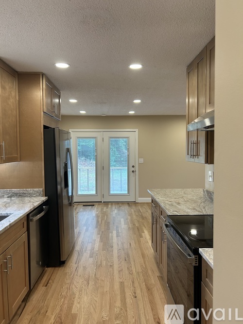 133 Clemson Street 3 Beds Single Family Home for Rent - Photo gallery 5