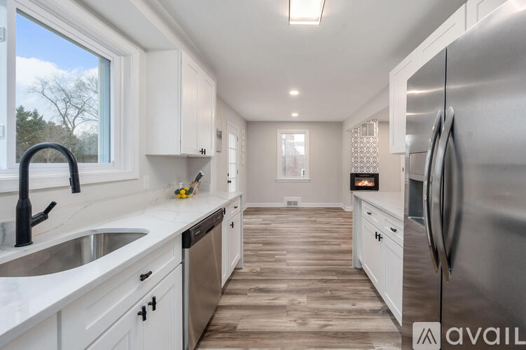 2816 Schooley Dr 4 Beds Single Family Home for Rent - Photo gallery 2