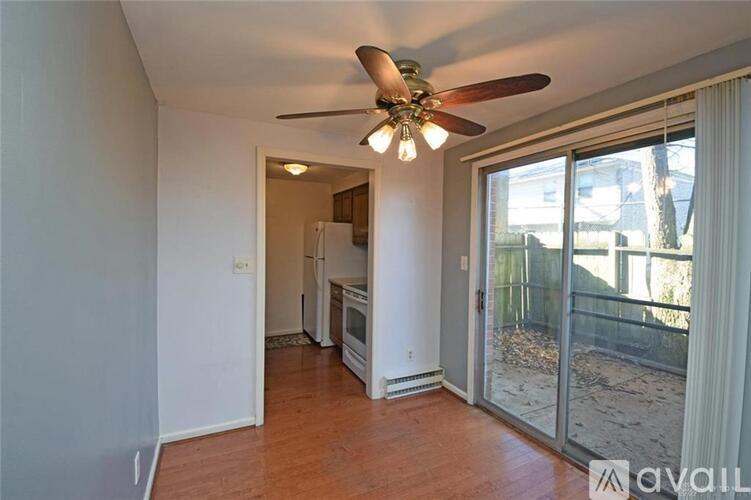 5359 Dunmore Dr 2 Beds Single Family Home for Rent - Photo gallery 2